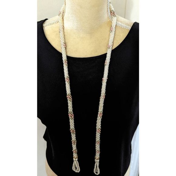 Classic faux pearl beaded eyeglass lanyard holder 41" - Picture 1 of 6